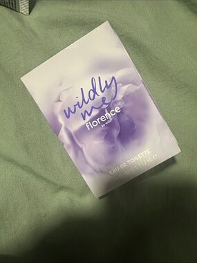 4/$15 Florence by Mills wildly me sample